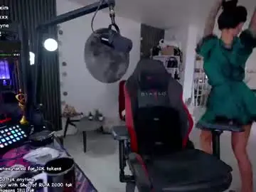 Chaturbate Best live sex cam show of evelyne92