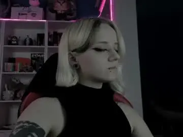 Chaturbate Live Sex Cam of holy_mistresss
