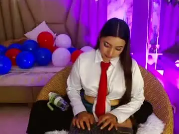 Chaturbate Free Live Porn of incredible_foxxy
