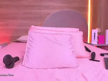 Chaturbate Live Sex Cam of dannaberlin