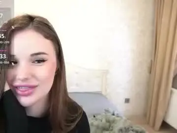 Chaturbate Live Sex Cam of crystall_bliss