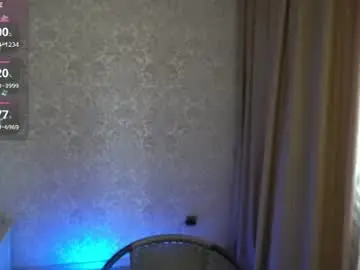 Chaturbate Watch Live Sex Cams of crystall_bliss