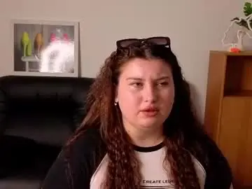 Chaturbate Free Porn Cam of katina_deeplou4