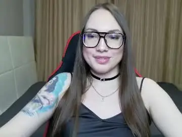 Chaturbate Free Porn Cam of carolineglow_