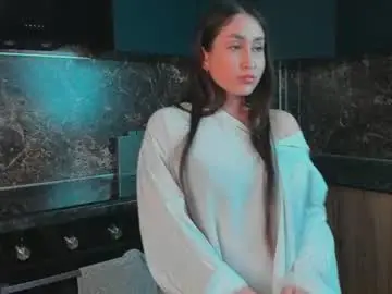 Chaturbate Best live sex cam show of elyra_noir
