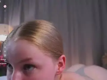 Chaturbate Live Sex Cam of cinacandy