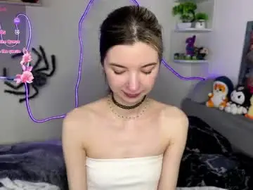 Chaturbate Best live sex cam show of emmie_everly