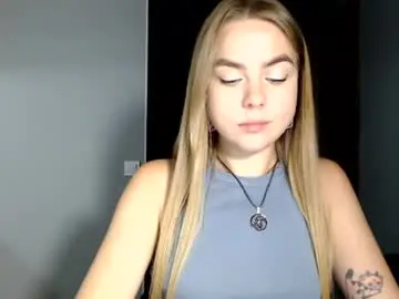 Chaturbate Live Sex Cam of happy_fox_