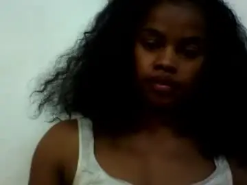 Chaturbate Best live sex cam show of elodie228680