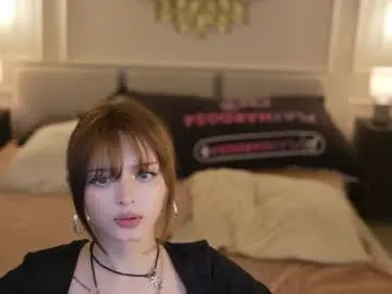 Chaturbate Nude Webcam of bright_diamonds_054