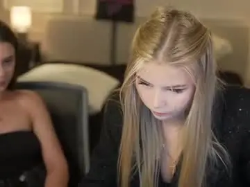 Chaturbate Best live sex cam show of bright_diamonds_054