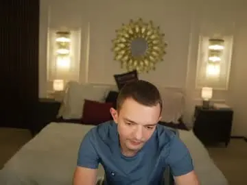 Chaturbate Nude Webcam of bright_diamonds_054