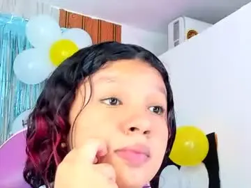 Chaturbate Live Sex of emilly_coper18