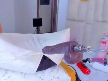 Chaturbate Sex Cam of halie728