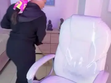 Chaturbate Free Live Porn of miia_thompson_1