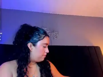 Chaturbate Live Porn of isaxcurves