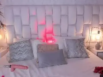Chaturbate Watch Live Sex Cams of miagreys_