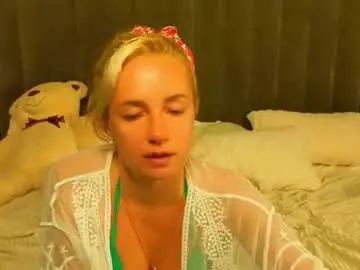 Chaturbate Live Sex Cam of alaska_si