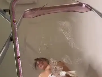 Chaturbate Free Porn Cam of cuteelsa_