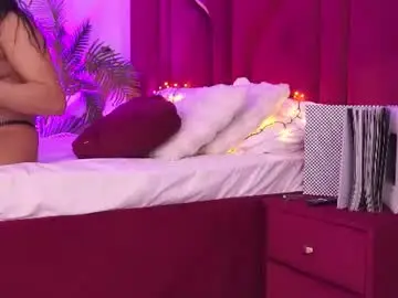 Chaturbate Nude Webcam of kira_krush