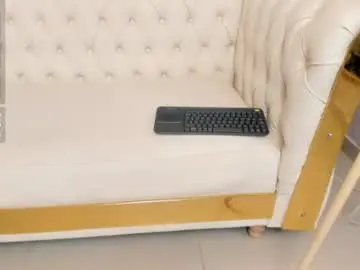 Chaturbate Live Sex of chloe_dreams4u