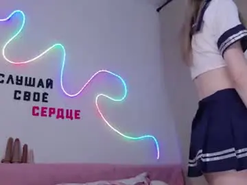Chaturbate Free Live Porn of b4by_emilia