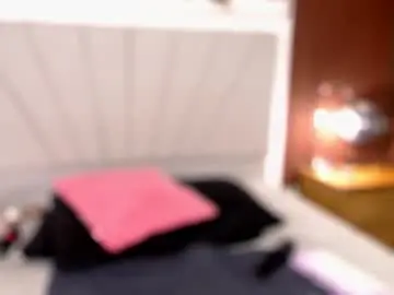 Chaturbate Live Sex Cam of makena_gh