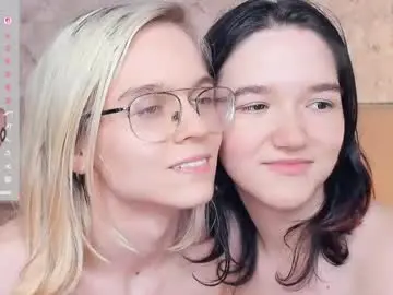 Chaturbate Live Sex Cam of lacyedison