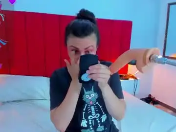 Chaturbate Free Live Porn of eby_muriel