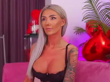Chaturbate Adult Video Chat of therealfallingangel
