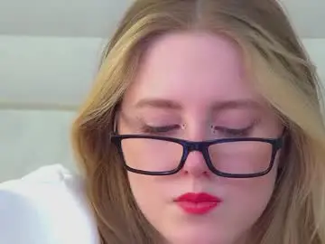 Chaturbate Watch Live Sex Cams of lexireadway