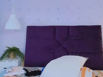 Chaturbate Sex Cam of sirenyrouss