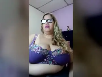 Chaturbate Best live sex cam show of elizabethtaylor1