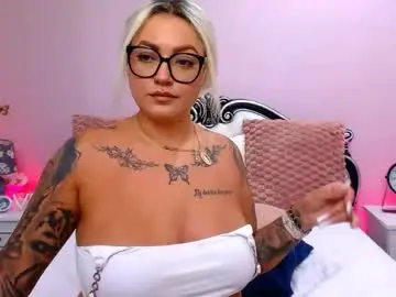 Chaturbate Nude Webcam of foxyclarisee