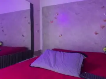 Chaturbate Live Sex Cam of cristal_quintero