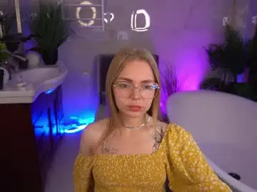 Chaturbate Watch Live Sex Cams of emilysunshines