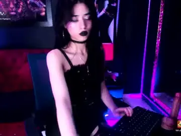 Chaturbate Live Sex Cam of nyxx_moon