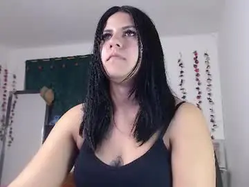 Chaturbate Free Live Porn of hilari18
