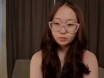 Chaturbate Live Sex Cam of michellespinn