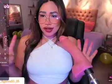 Chaturbate Free Live Porn of eveline_figeroa