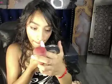 Chaturbate Watch Live Sex Cams of adarasuri_v