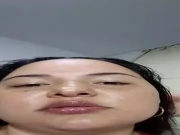 Chaturbate Live Sex Cam of tessayleo_13