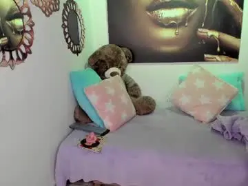 Chaturbate Live Sex Cam of marianalopez81