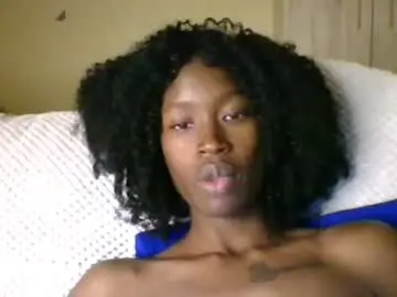 Chaturbate Free Porn Cam of chroe22