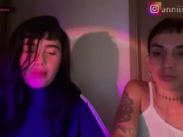 Chaturbate Free Live Porn of niahhierodula