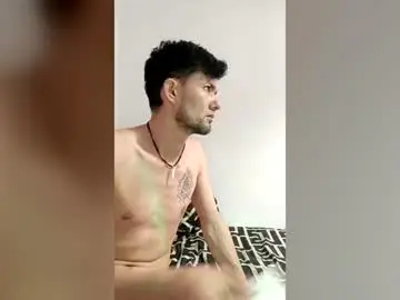 Chaturbate Live Sex Cam of amor_fatia
