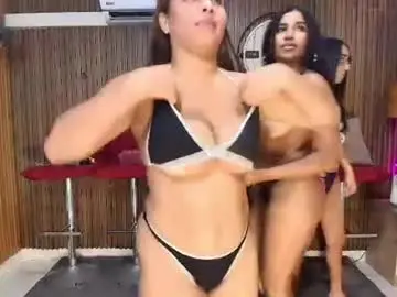 Chaturbate Live Sex Cam of canelasquirtxxx