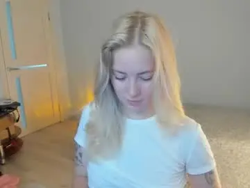 Chaturbate Live Sex Cam of e___lisa