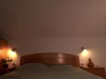Chaturbate Best live sex cam show of foxeslovefoxes