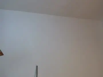 Chaturbate Live Porn of bella_lr